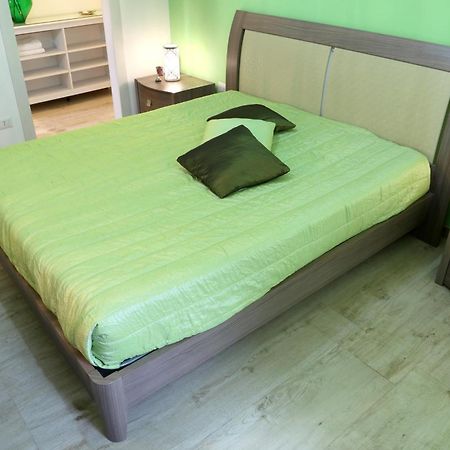 Affittacamere Massimo D'Azeglio บาร์เลตตา ภายนอก รูปภาพ