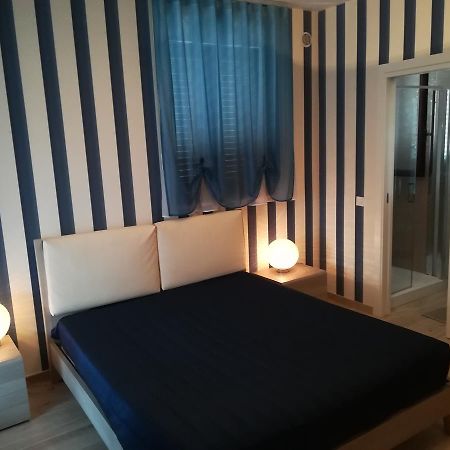 Affittacamere Massimo D'Azeglio บาร์เลตตา ภายนอก รูปภาพ