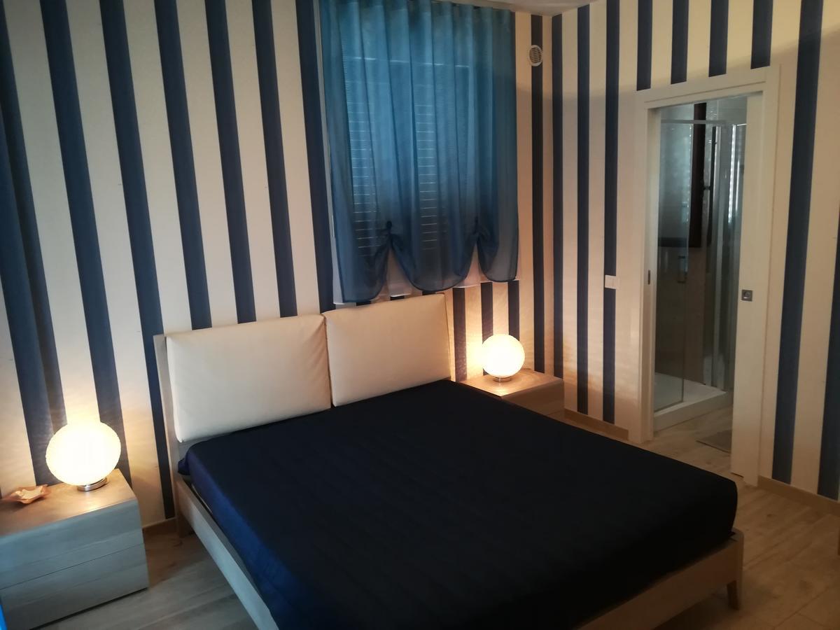 Affittacamere Massimo D'Azeglio บาร์เลตตา ภายนอก รูปภาพ