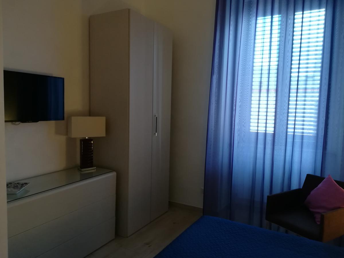 Affittacamere Massimo D'Azeglio บาร์เลตตา ภายนอก รูปภาพ